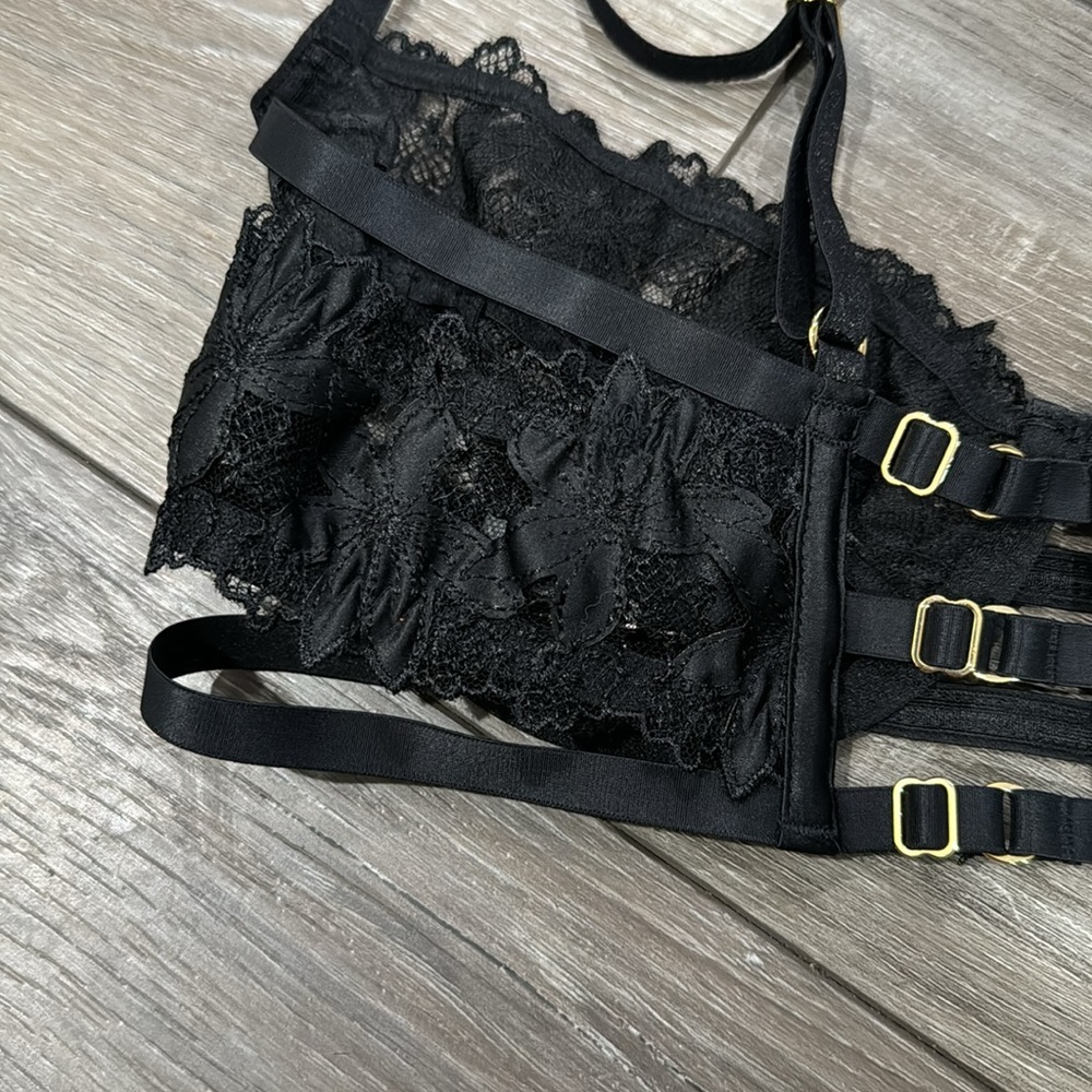 NWOT! Victoria‎ Secret Black Lace Bra - Picture 5 of 7